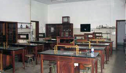 ESCOLA SECUNDÁRIA DE FONSECA BENEVIDES (ES D. JOÃO DE CASTRO) 