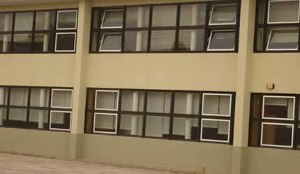 ESCOLA SECUNDÁRIA DR. MANUEL GOMES DE ALMEIDA