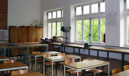 ESCOLA BÁSICA E SECUNDÁRIA JOSEFA DE ÓBIDOS