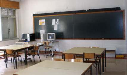 ESCOLA SECUNDÁRIA PEDRO ALEXANDRINO