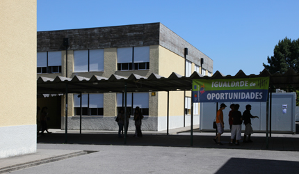 ESCOLA SECUNDÁRIA DE CALDAS DAS TAIPAS
