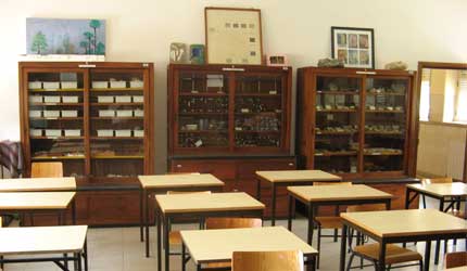 ESCOLA SECUNDÁRIA INFANTA D. MARIA