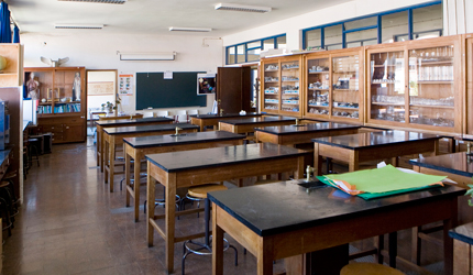 ESCOLA SECUNDÁRIA RAINHA DONA LEONOR