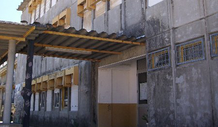 ESCOLA BÁSICA E SECUNDÁRIA PROFESSOR REYNALDO DOS SANTOS