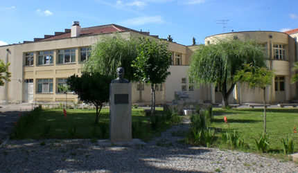 ESCOLA SECUNDÁRIA D. SANCHO II
