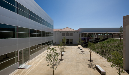 ESCOLA SECUNDÁRIA DE FONSECA BENEVIDES (ES D. JOÃO DE CASTRO) 