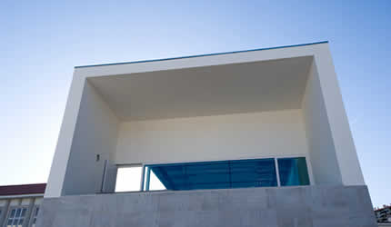 ESCOLA SECUNDÁRIA AVELAR BROTERO