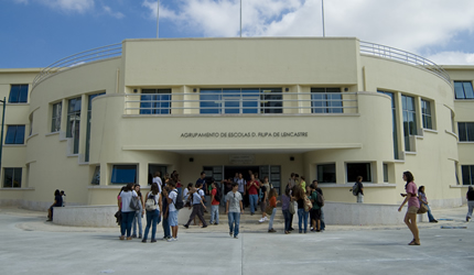 ESCOLA BÁSICA E SECUNDÁRIA D. FILIPA DE LENCASTRE