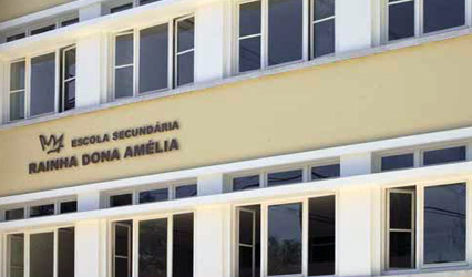 ESCOLA SECUNDÁRIA RAINHA DONA AMÉLIA