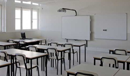 ESCOLA SECUNDÁRIA RAINHA DONA AMÉLIA