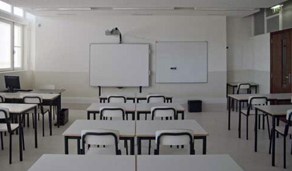 ESCOLA SECUNDÁRIA RAINHA DONA AMÉLIA