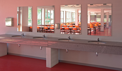 ESCOLA SECUNDÁRIA MOUZINHO DA SILVEIRA