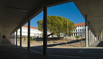 ESCOLA SECUNDÁRIA D. MANUEL I