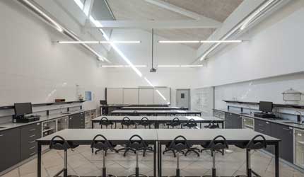 ESCOLA SECUNDÁRIA FRANCISCO DE HOLANDA