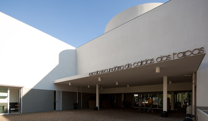 ESCOLA SECUNDÁRIA DE CALDAS DAS TAIPAS