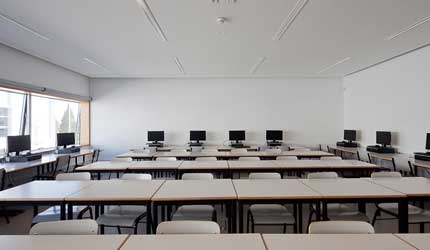 ESCOLA SECUNDÁRIA TOMAZ PELAYO