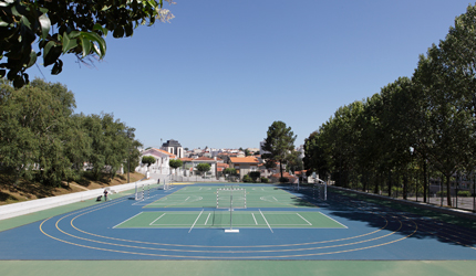 ESCOLA BÁSICA E SECUNDÁRIA OLIVEIRA JÚNIOR