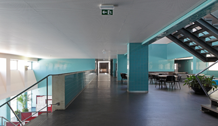 ESCOLA BÁSICA E SECUNDÁRIA OLIVEIRA JÚNIOR