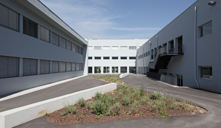 ESCOLA BÁSICA E SECUNDÁRIA OLIVEIRA JÚNIOR