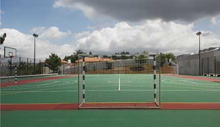 ESCOLA BÁSICA E SECUNDÁRIA FERREIRA DE CASTRO