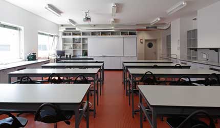 ESCOLA BÁSICA E SECUNDÁRIA FERREIRA DE CASTRO