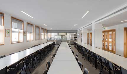 ESCOLA SECUNDÁRIA ABADE DE BAÇAL