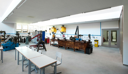 ESCOLA SECUNDÁRIA MARQUES DE CASTILHO