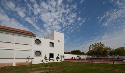 ESCOLA SECUNDÁRIA FRANCISCO RODRIGUES LOBO