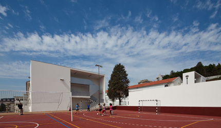 ESCOLA SECUNDÁRIA FRANCISCO RODRIGUES LOBO
