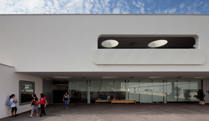 ESCOLA SECUNDÁRIA FRANCISCO RODRIGUES LOBO