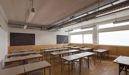 ESCOLA SECUNDÁRIA FRANCISCO RODRIGUES LOBO