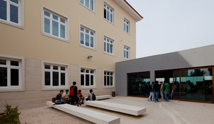 ESCOLA SECUNDÁRIA DOMINGOS SEQUEIRA