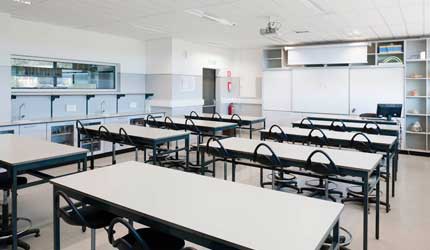 ESCOLA BÁSICA E SECUNDÁRIA DE OURÉM