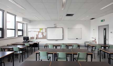 ESCOLA SECUNDÁRIA DR. SOLANO DE ABREU