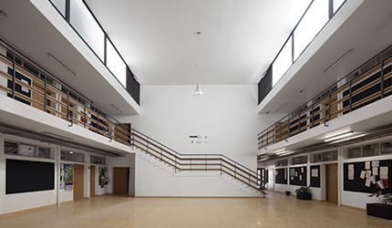 ESCOLA BÁSICA E SECUNDÁRIA DR. AZEVEDO NEVES