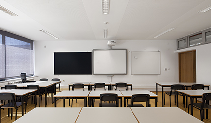 ESCOLA BÁSICA E SECUNDÁRIA DR. AZEVEDO NEVES