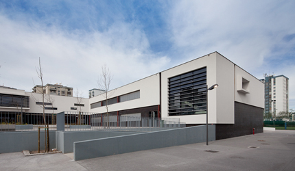 ESCOLA  BÁSICA E SECUNDÁRIA PROFESSOR RUY LUÍS GOMES