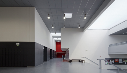 ESCOLA  BÁSICA E SECUNDÁRIA PROFESSOR RUY LUÍS GOMES