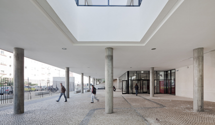 ESCOLA SECUNDÁRIA RAINHA DONA LEONOR