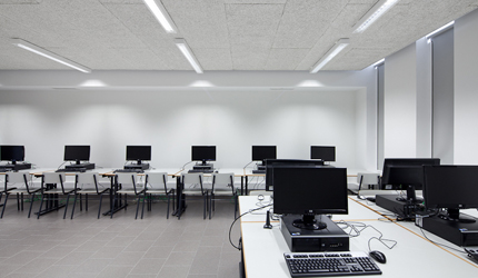 ESCOLA BÁSICA E SECUNDÁRIA PROFESSOR REYNALDO DOS SANTOS