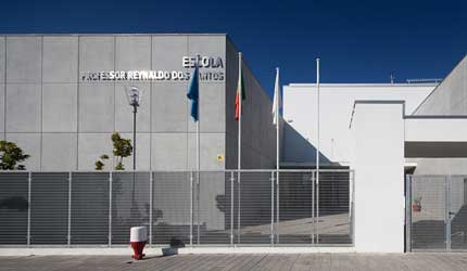 ESCOLA BÁSICA E SECUNDÁRIA PROFESSOR REYNALDO DOS SANTOS