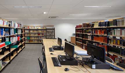 ESCOLA BÁSICA E SECUNDÁRIA PROFESSOR REYNALDO DOS SANTOS