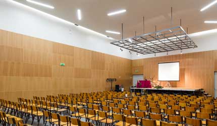 ESCOLA BÁSICA E SECUNDÁRIA DE CANELAS