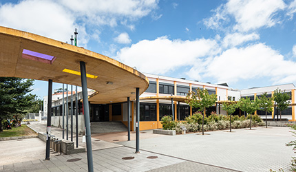 ESCOLA BÁSICA E SECUNDÁRIA DR. PASCOAL JOSÉ DE MELLO