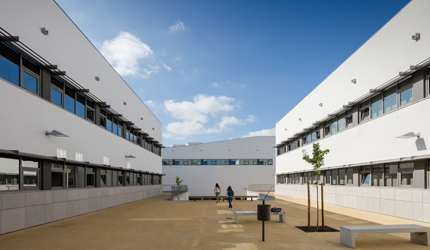 ESCOLA BÁSICA E SECUNDÁRIA DE OLIVEIRA DE FRADES